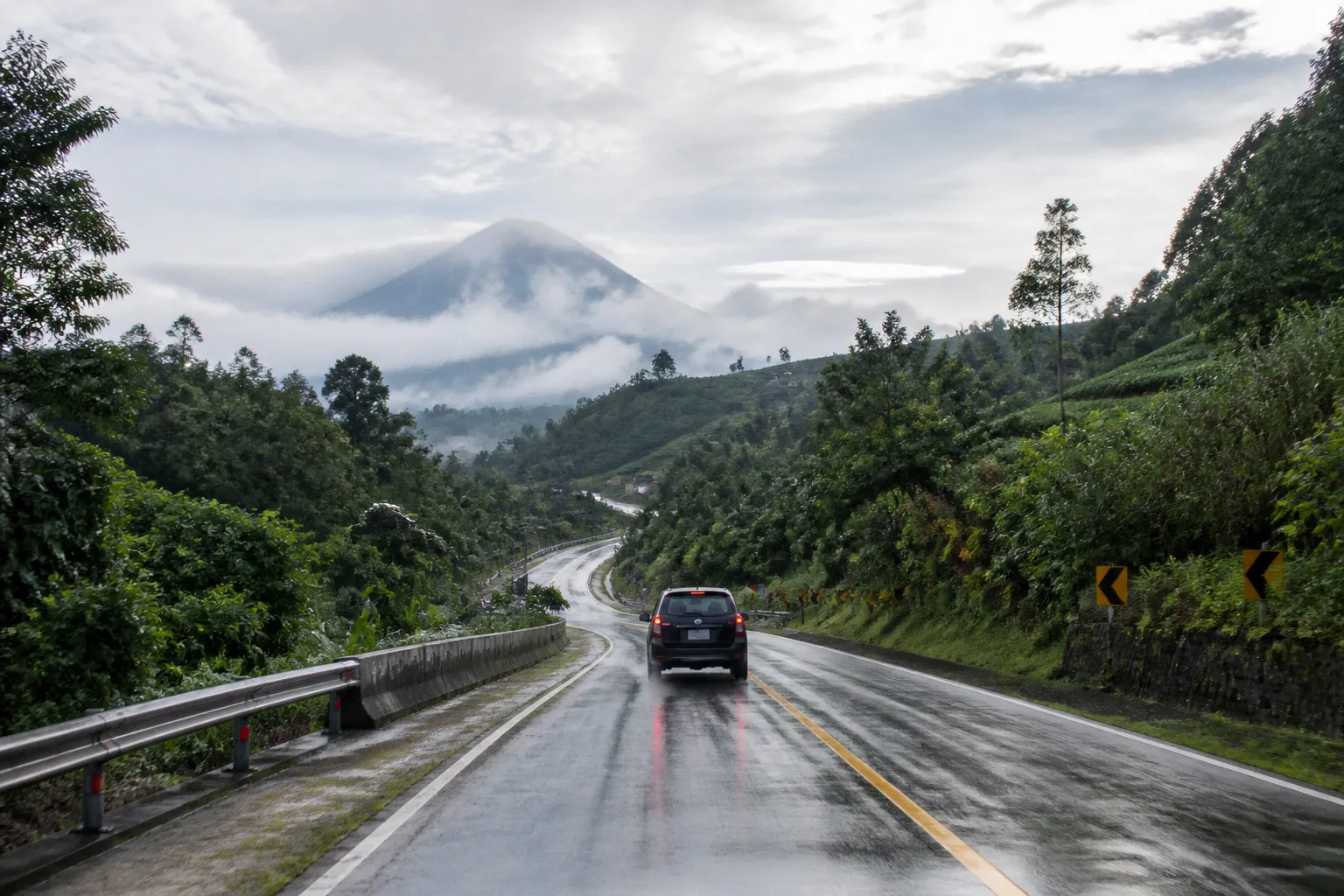 Location de voiture à Jakarta (Indonésie) : guide pratique
