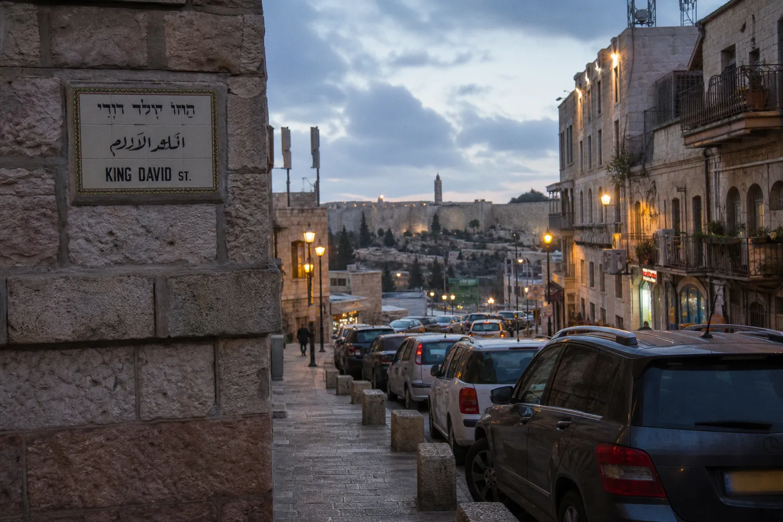 Location de voiture à Jérusalem : le guide pratique pour rouler en Israël