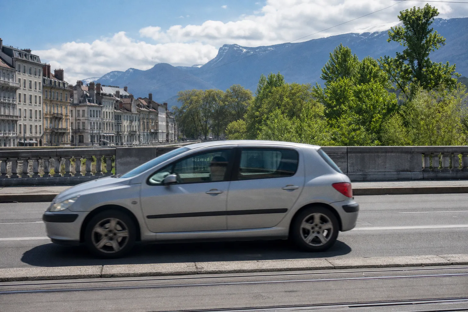 Sophrologue à Grenoble : guide des séances de relaxation et sylvothérapie